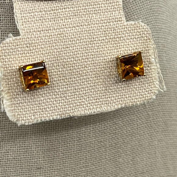 Vintage 14K Yellow Gold Princess Cut Citrine Stud Earrings - Picture 12 of 17